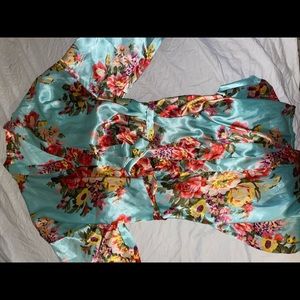 Vintage light blue flower bathrobe✨